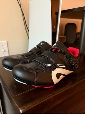 Peloton men’s clip in cycling shoes
